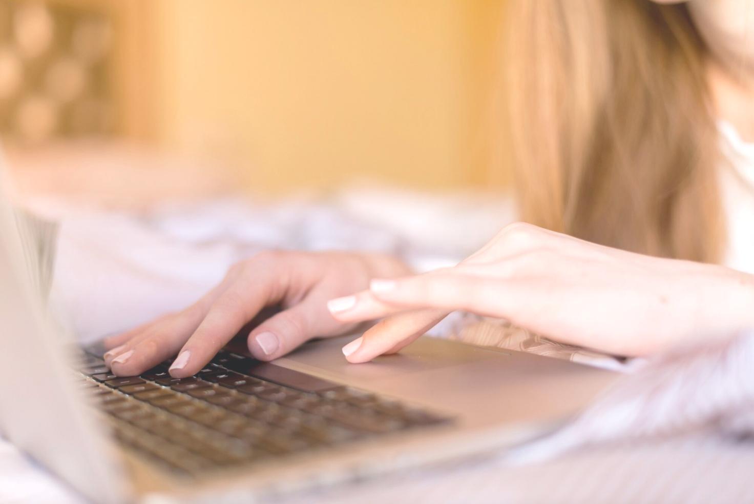 Arbeitsumgebung einer kreativen Filmproduktion