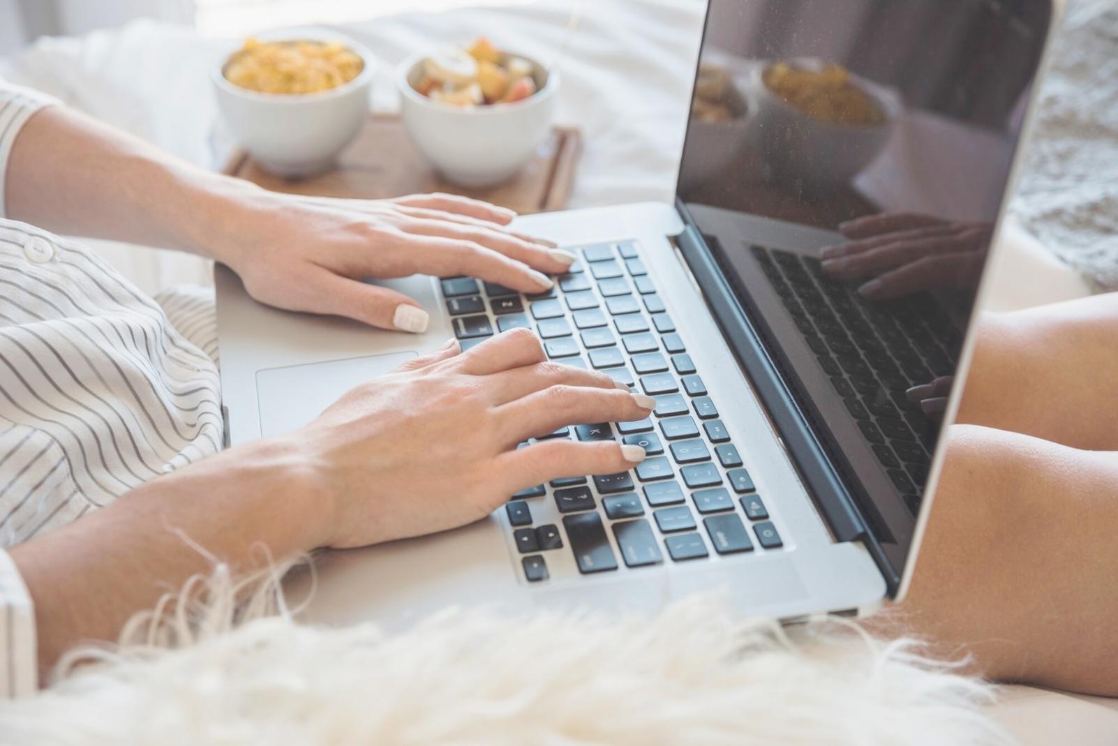 Gemeinsame Projektplanung im levranosiq-Büro